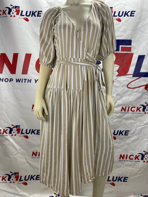 Old Navy Cross Wrap Dress / Very Adjustable / Belted / Elasticized sleeves / Cotton / Midi